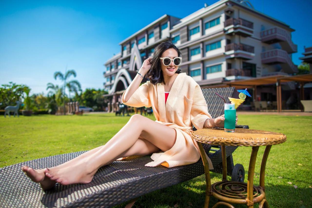 Phanomrungpuri Hotel Buriram Nang Rong Εξωτερικό φωτογραφία